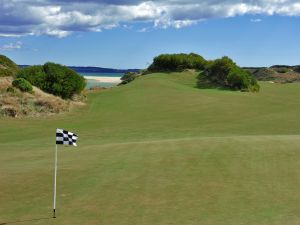 Barnbougle (Lost Farm) 5th Flag